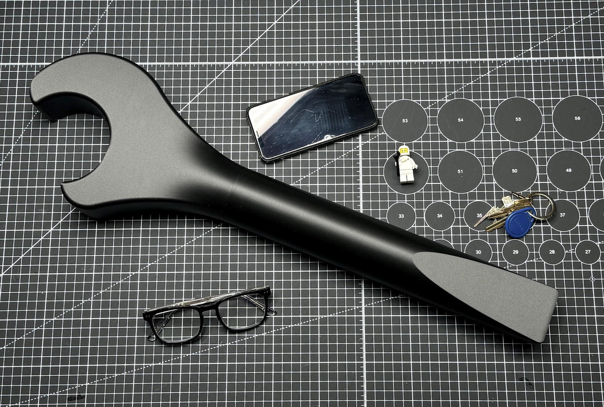 Wrench 20x: lifestyle desk