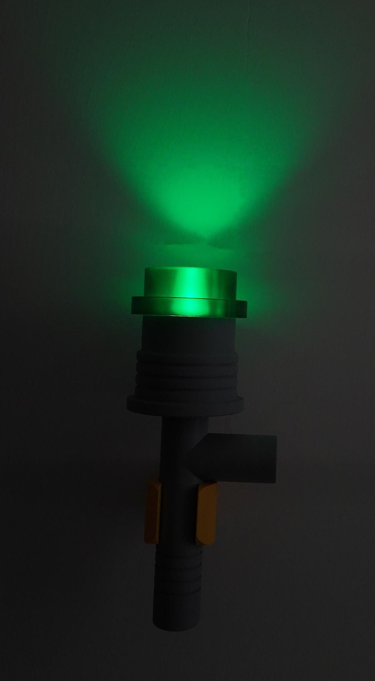 1x1 Round Plate 20x: lit dim